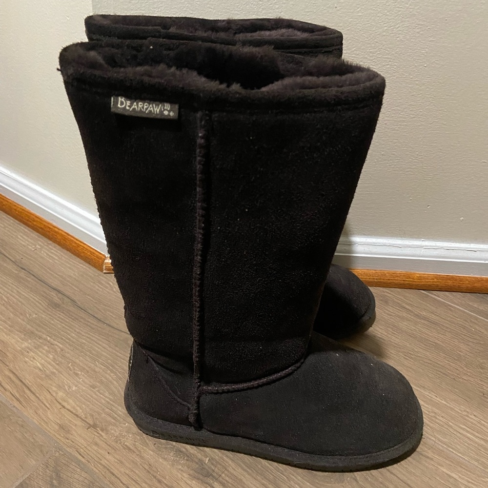 BEARPAW - Dark Brown Boots